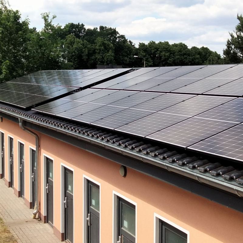 Solar-Anlage  - Nebengebäude - Volleinspeisung 16,4 KW
